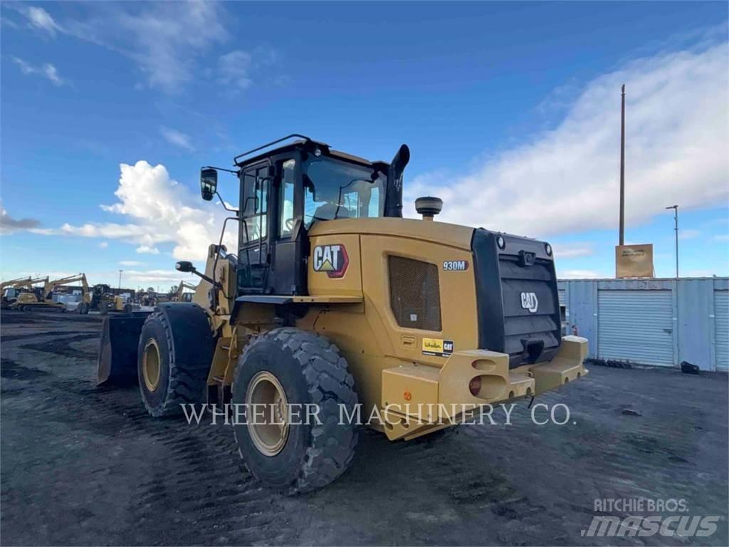 CAT 930M QC Rataslaadurid