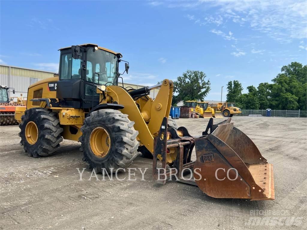 CAT 930M QC Rataslaadurid