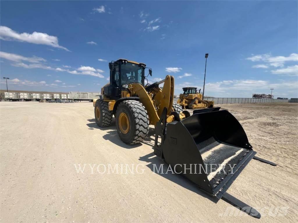 CAT 938 Rataslaadurid