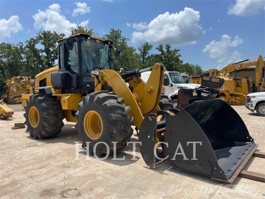 CAT 93814 Rataslaadurid