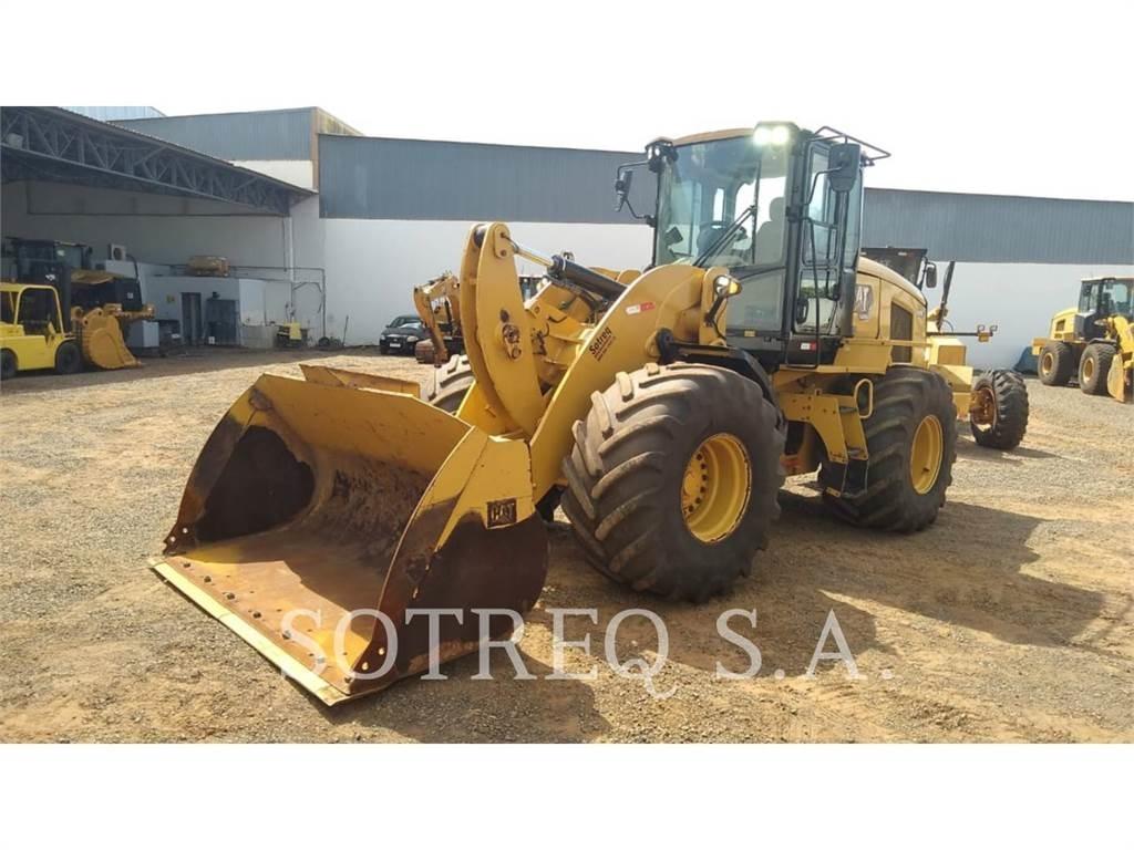CAT 938K Rataslaadurid