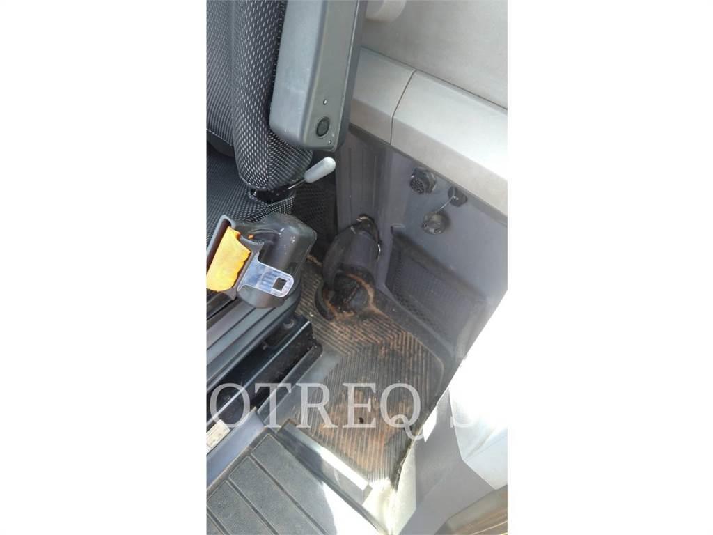 CAT 938K Rataslaadurid