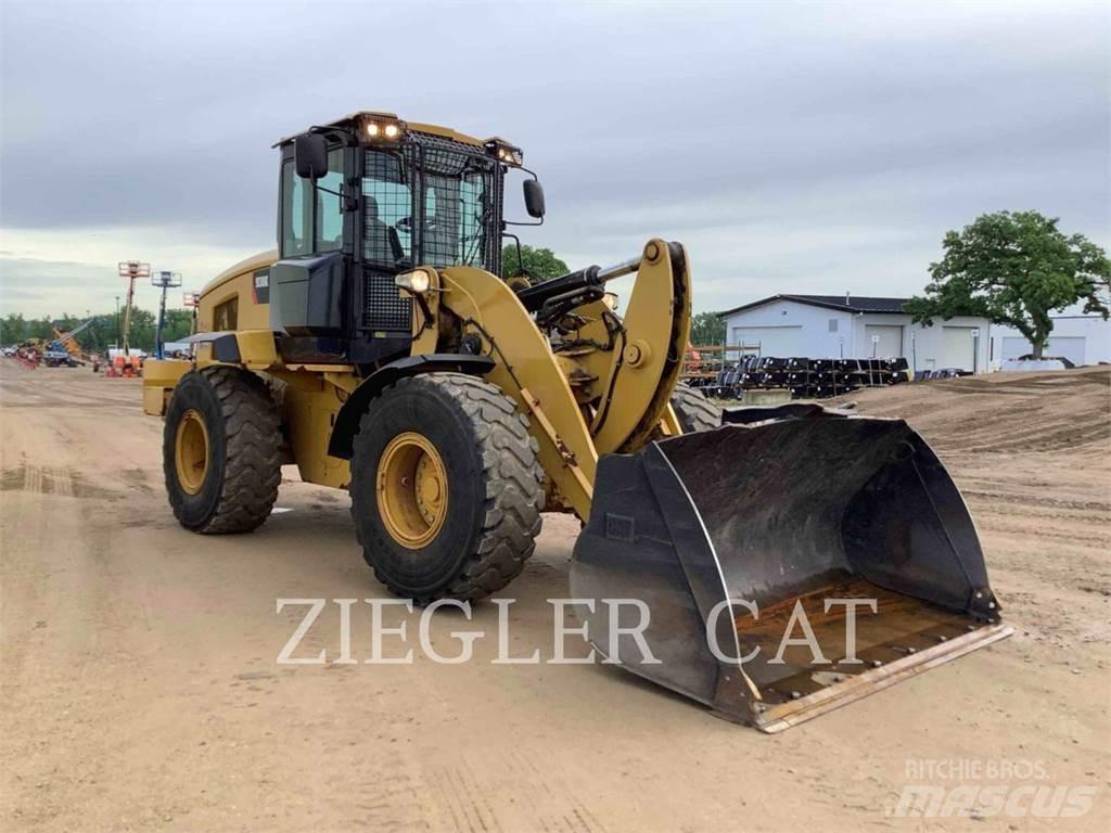 CAT 938K Rataslaadurid