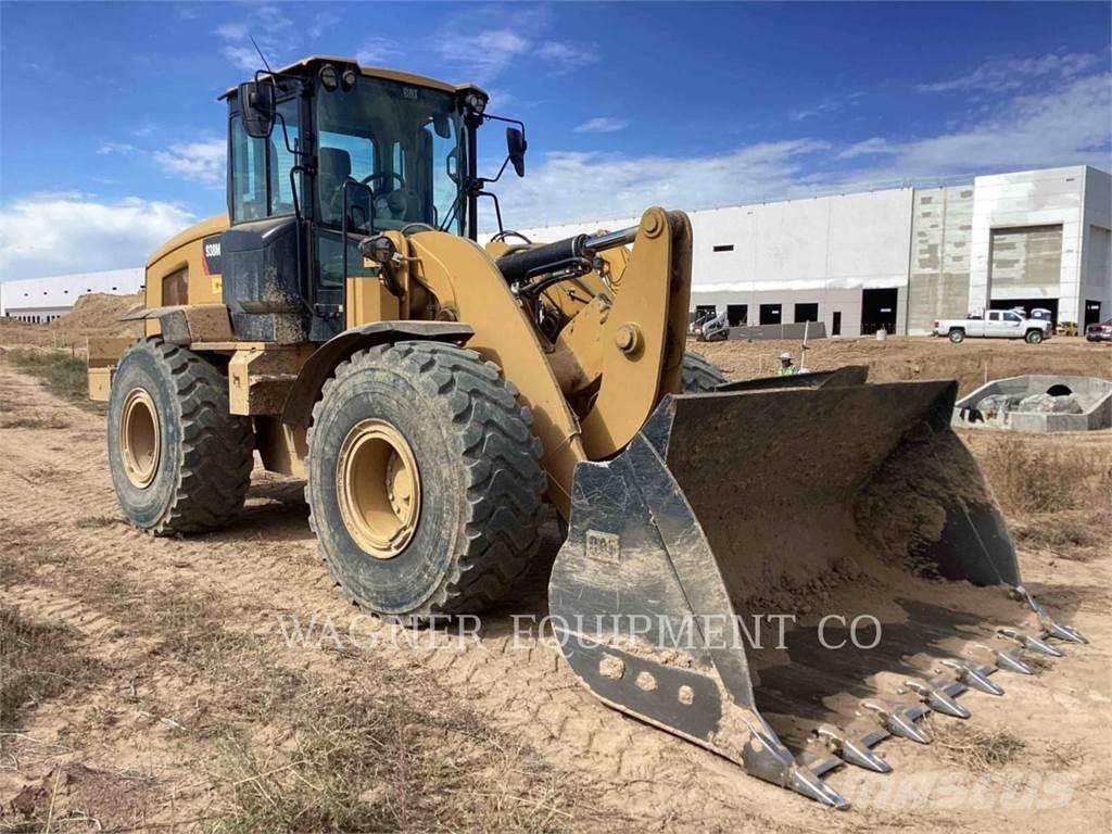 CAT 938M Rataslaadurid