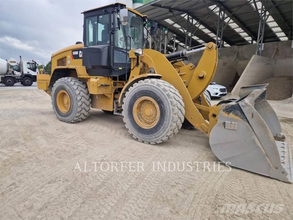 CAT 938M Rataslaadurid