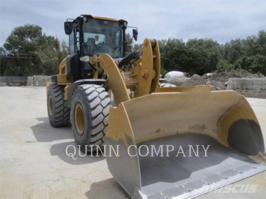 CAT 938M Rataslaadurid
