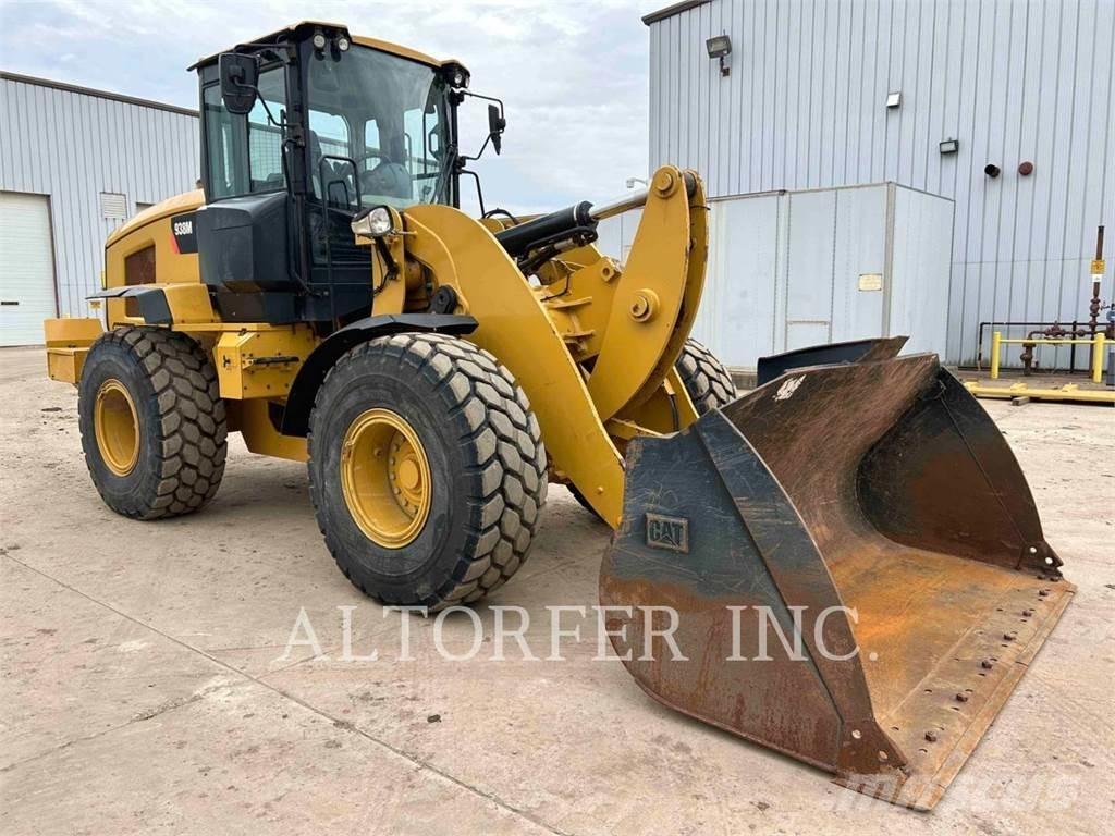 CAT 938M Rataslaadurid