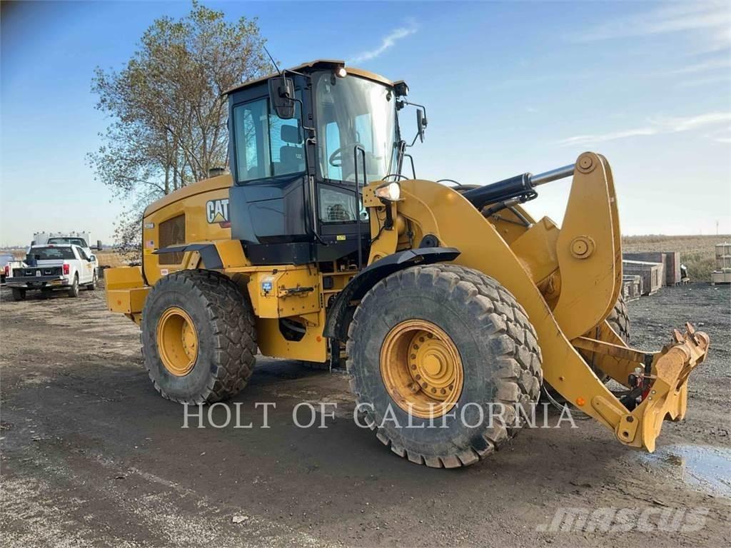 CAT 938M Rataslaadurid