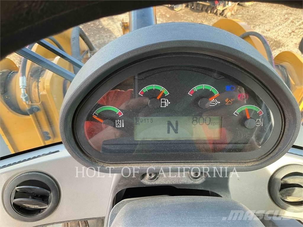 CAT 938M Rataslaadurid