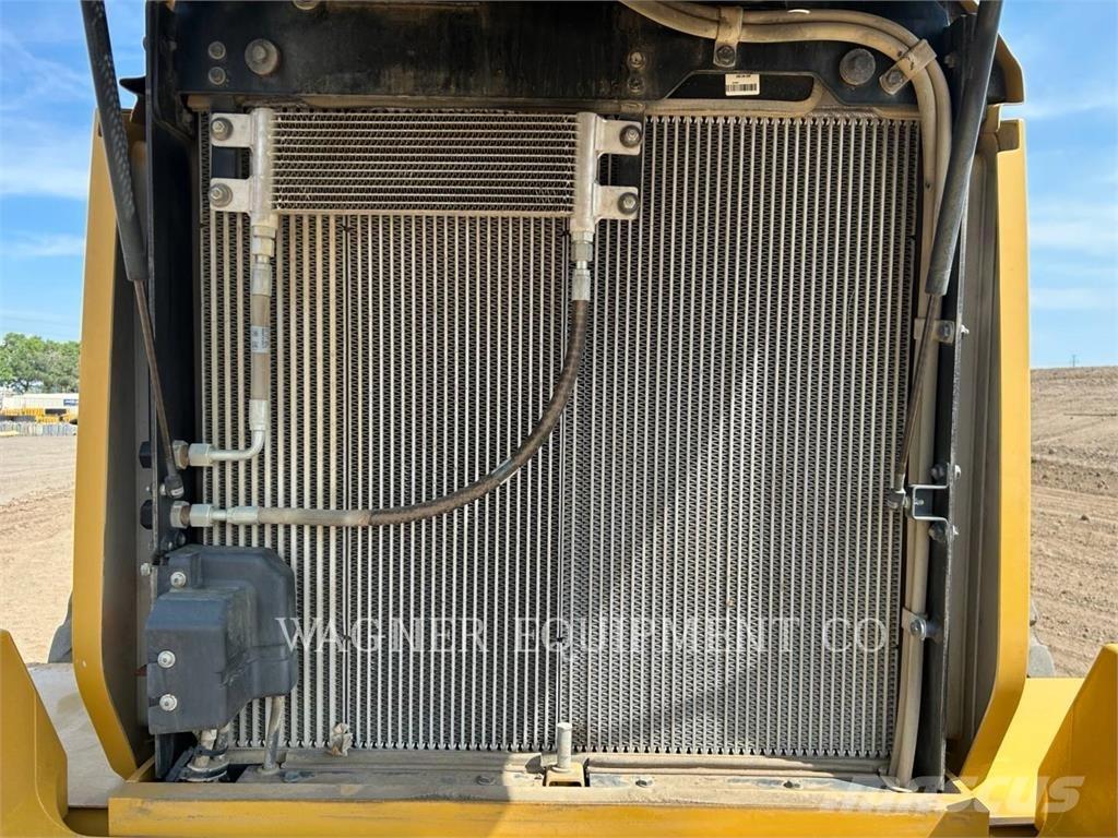 CAT 938M Rataslaadurid
