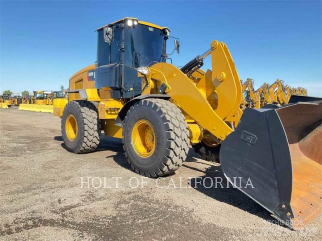 CAT 938M Rataslaadurid