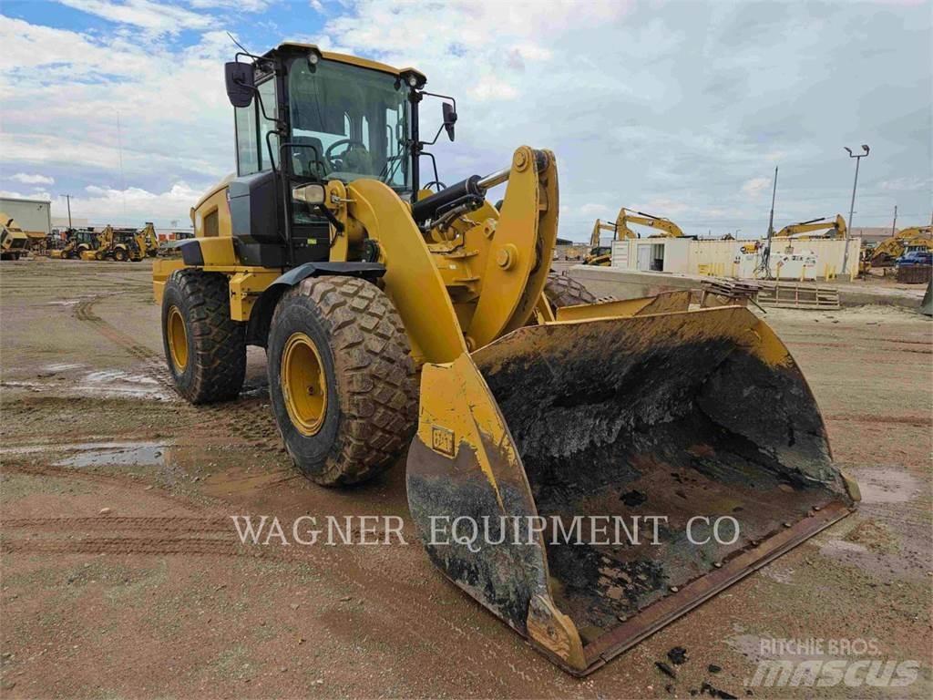 CAT 938M Rataslaadurid