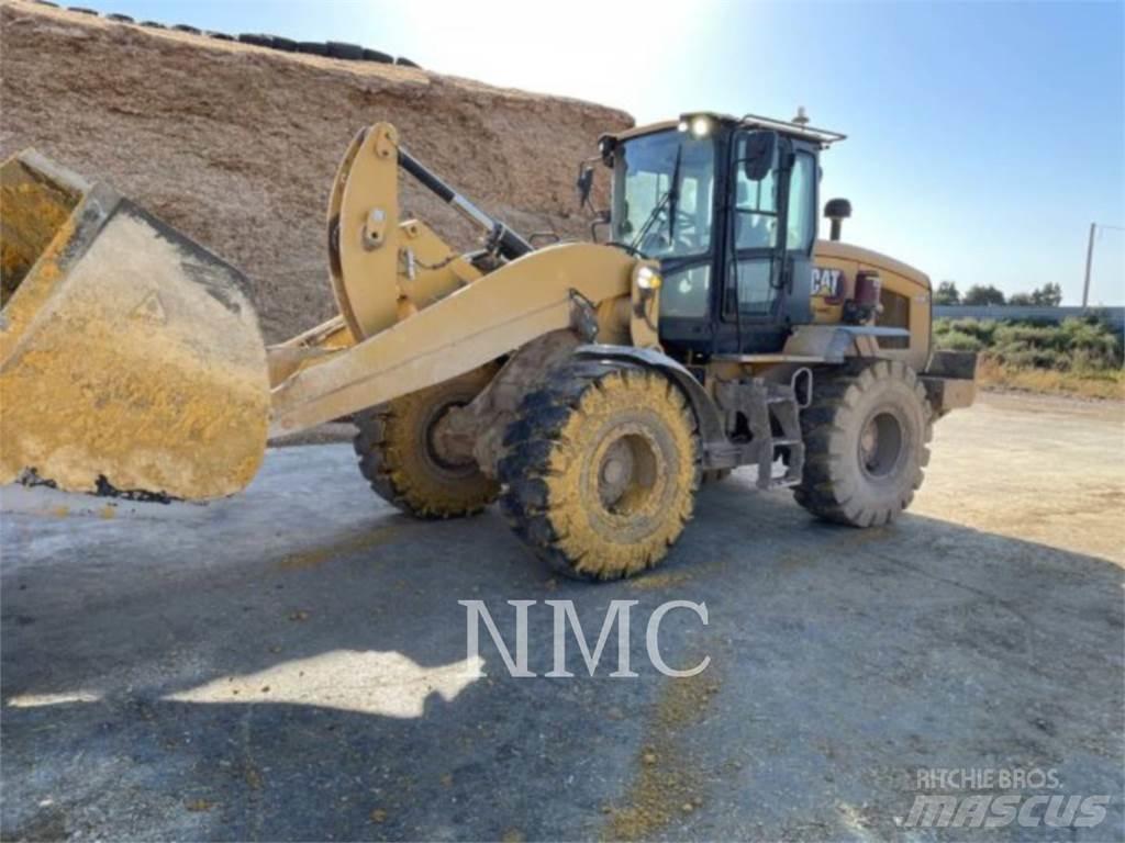 CAT 938M Rataslaadurid