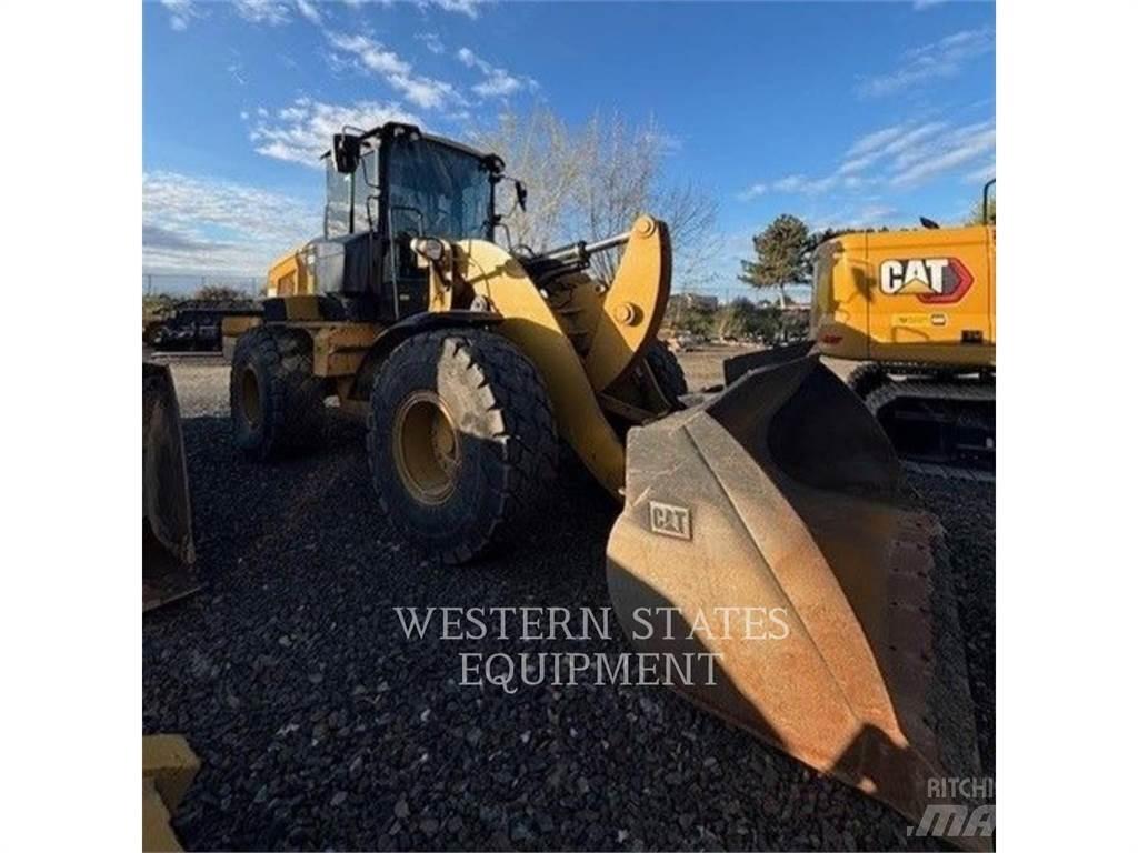 CAT 938M Rataslaadurid