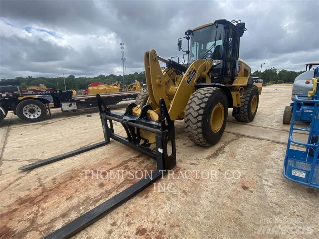 CAT 938M Rataslaadurid