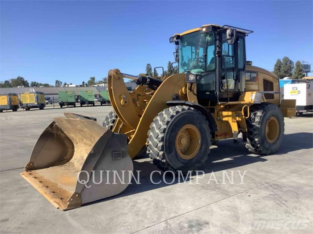CAT 938M Rataslaadurid