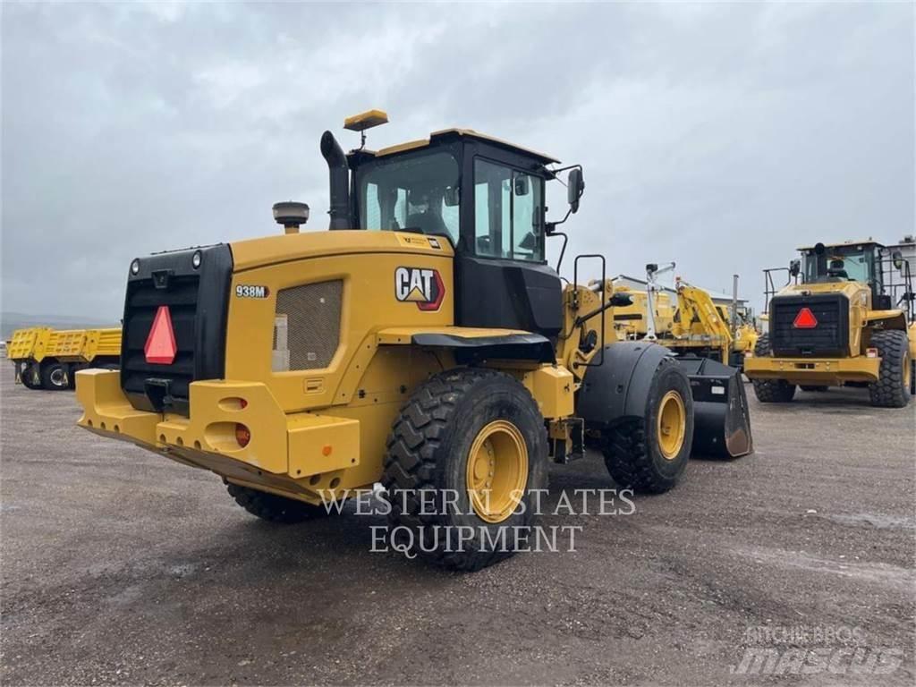 CAT 938M Rataslaadurid
