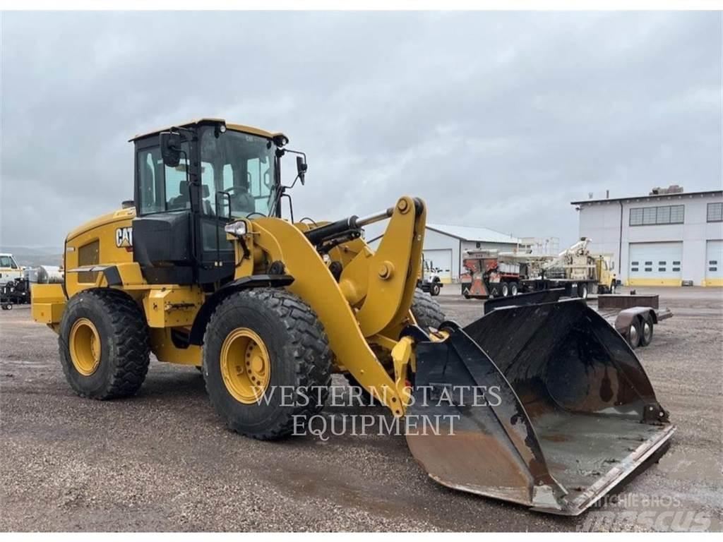 CAT 938M Rataslaadurid