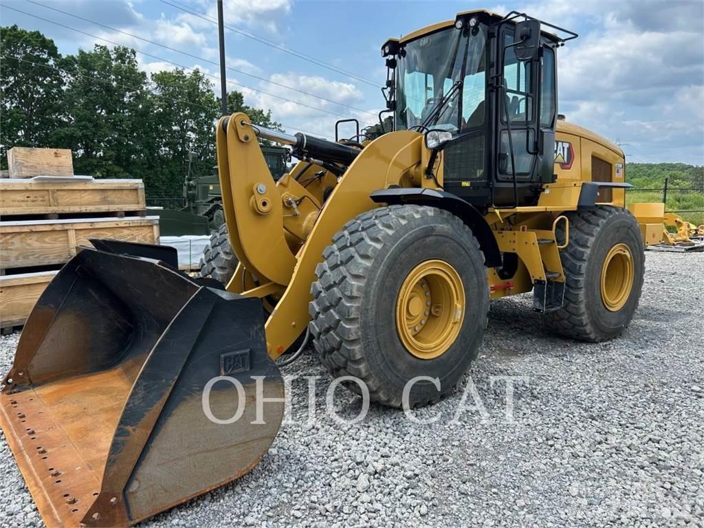 CAT 938M Rataslaadurid