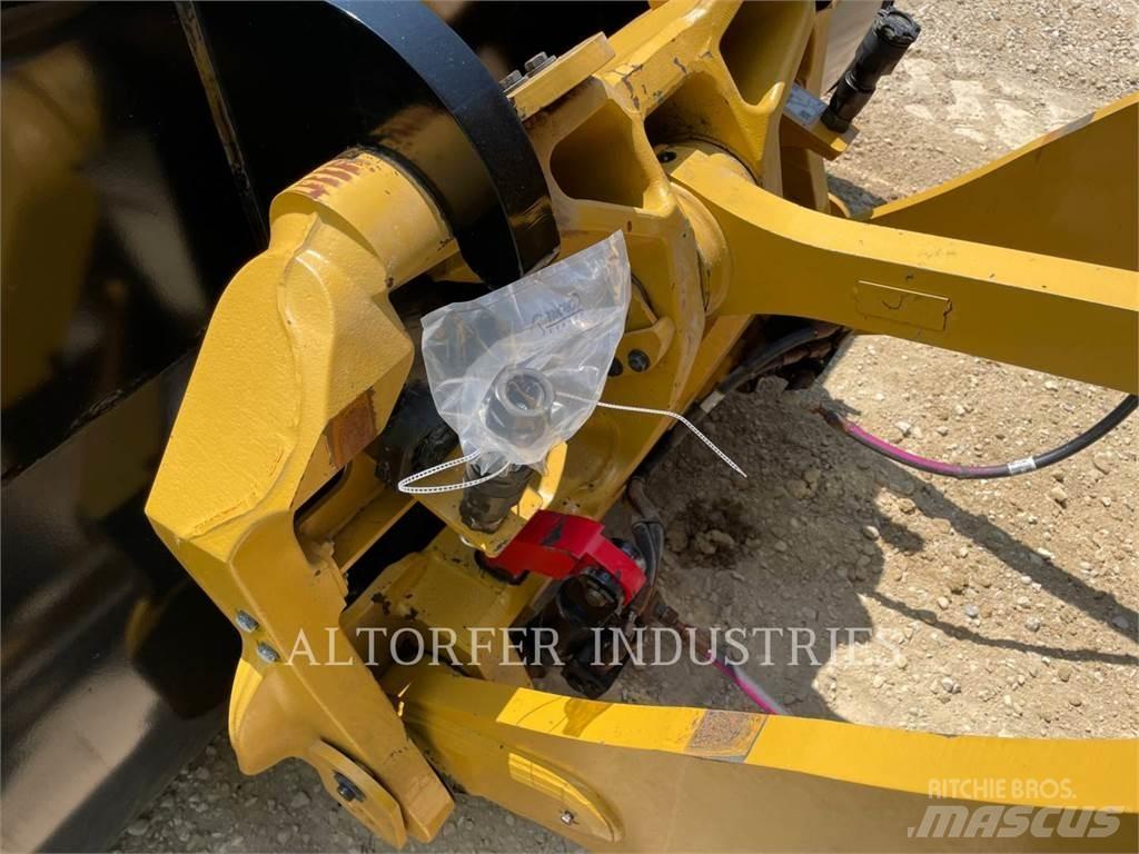 CAT 938M Rataslaadurid