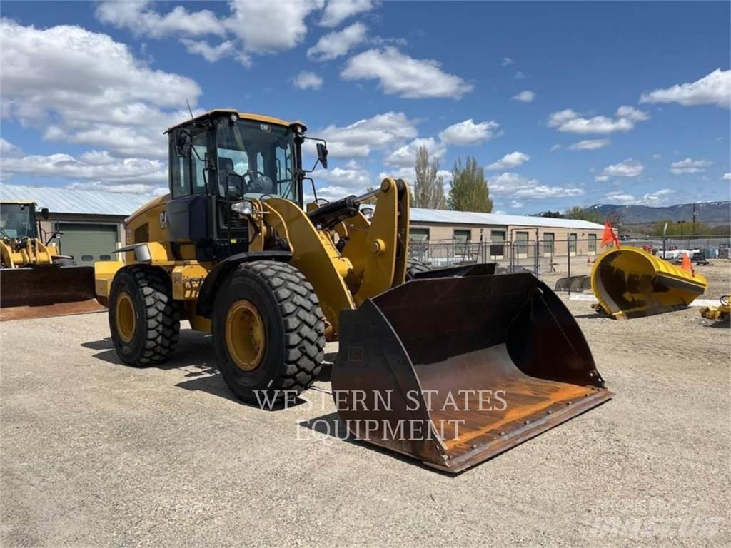 CAT 938M Rataslaadurid