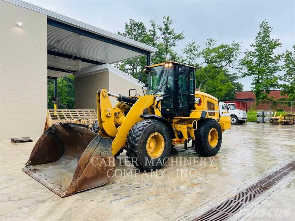 CAT 938M Rataslaadurid