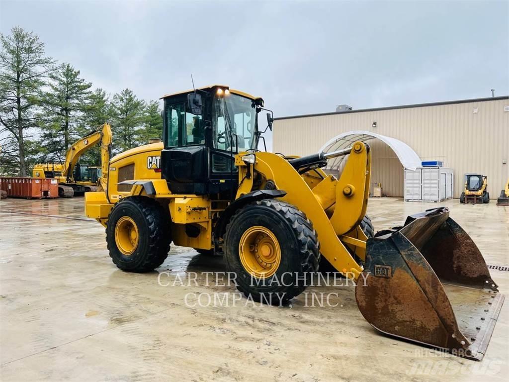 CAT 938M Rataslaadurid