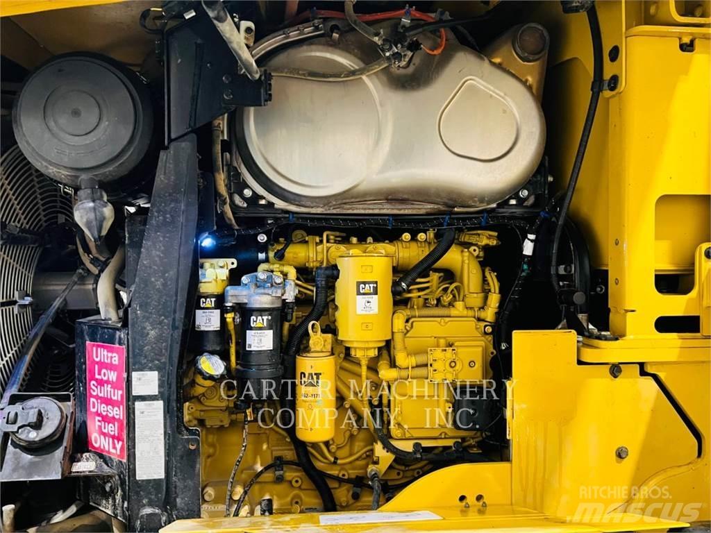 CAT 938M Rataslaadurid