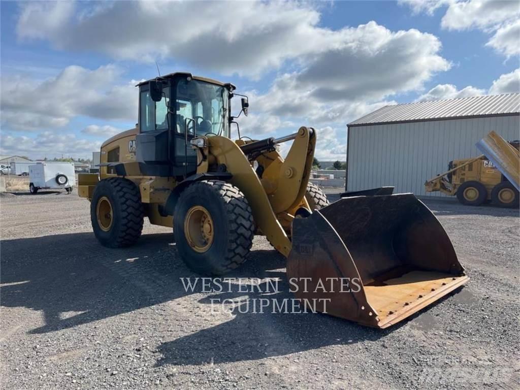 CAT 938M Rataslaadurid
