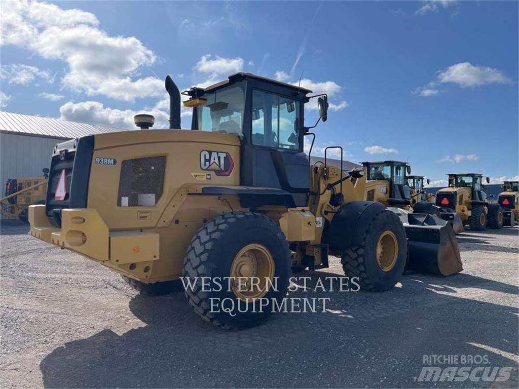 CAT 938M Rataslaadurid
