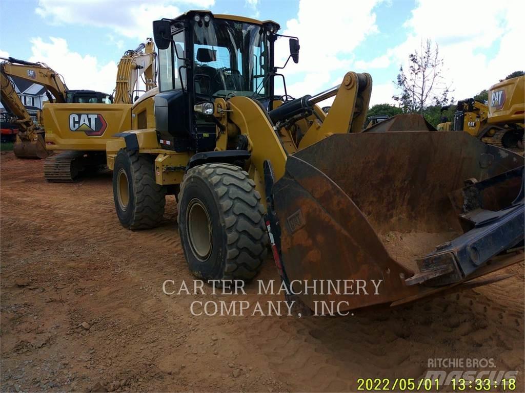 CAT 938M Rataslaadurid
