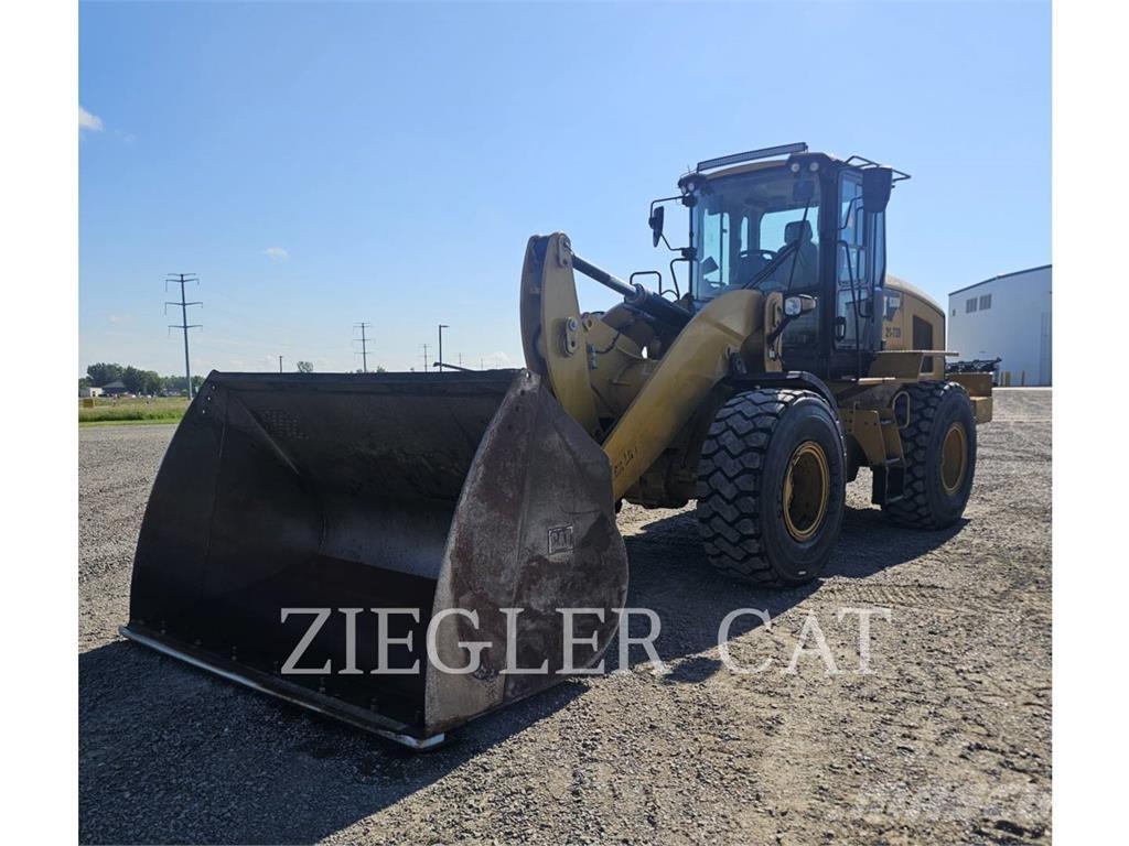 CAT 938M Rataslaadurid