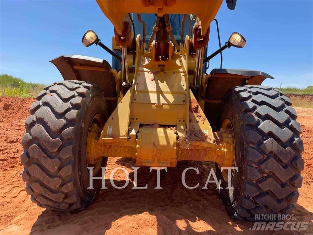 CAT 938M Rataslaadurid