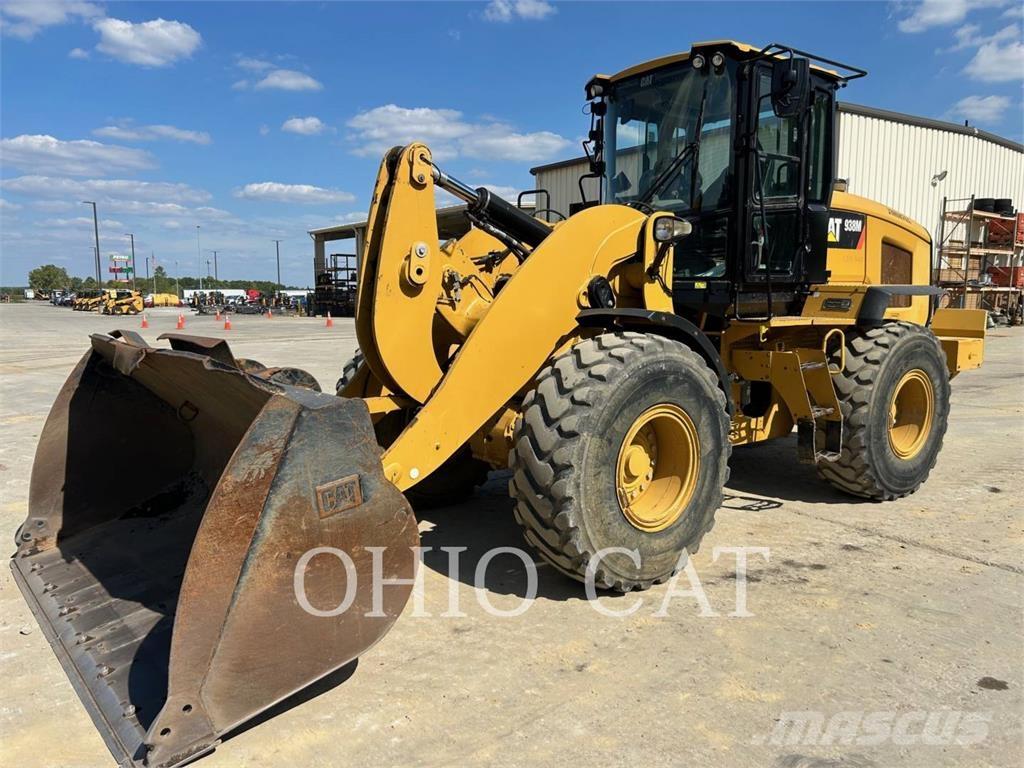 CAT 938M Rataslaadurid