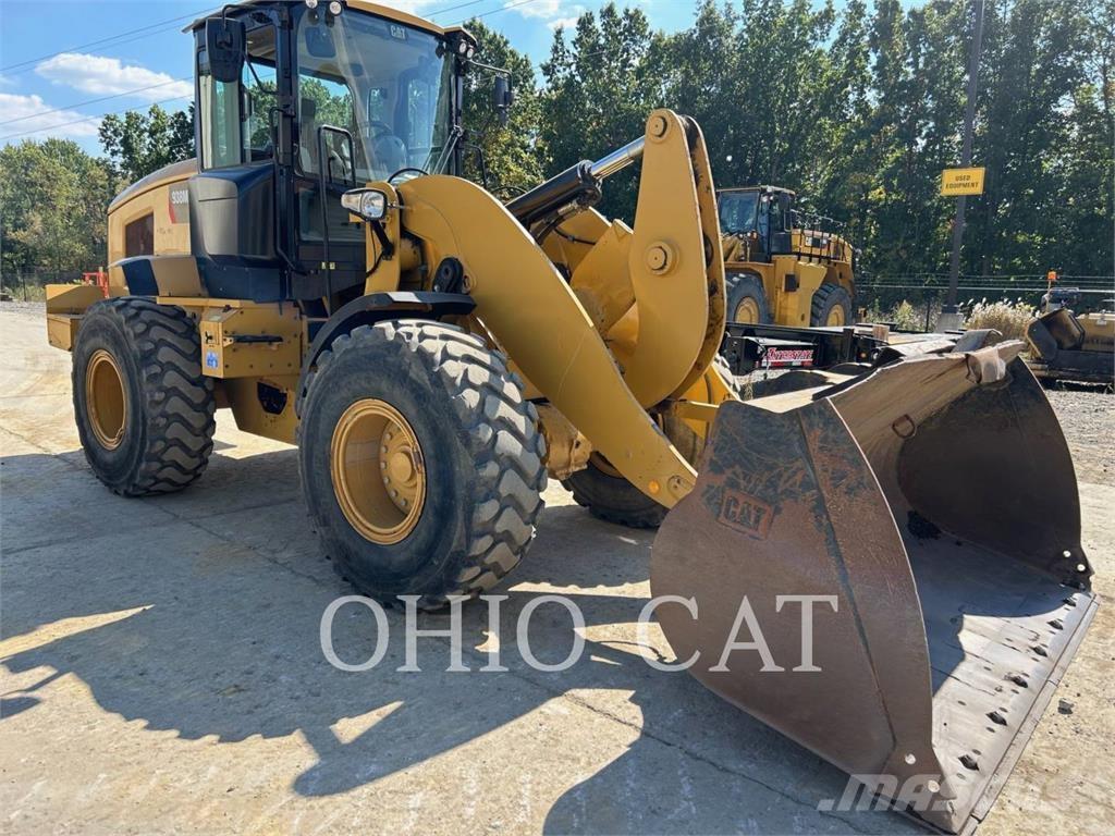 CAT 938M Rataslaadurid