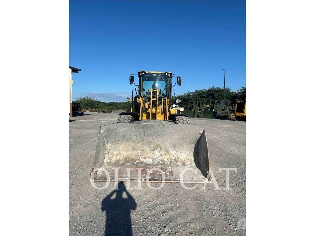 CAT 938M Rataslaadurid
