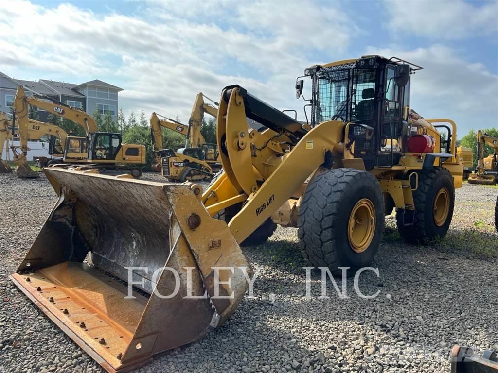 CAT 938M Rataslaadurid
