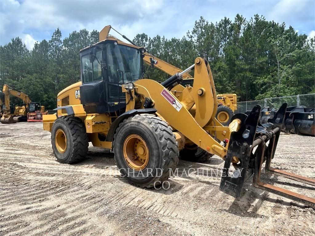 CAT 938M Rataslaadurid