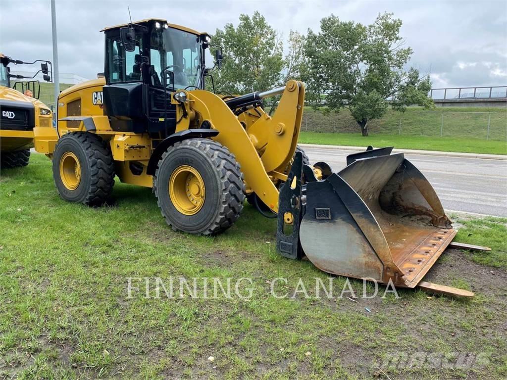 CAT 938M Rataslaadurid
