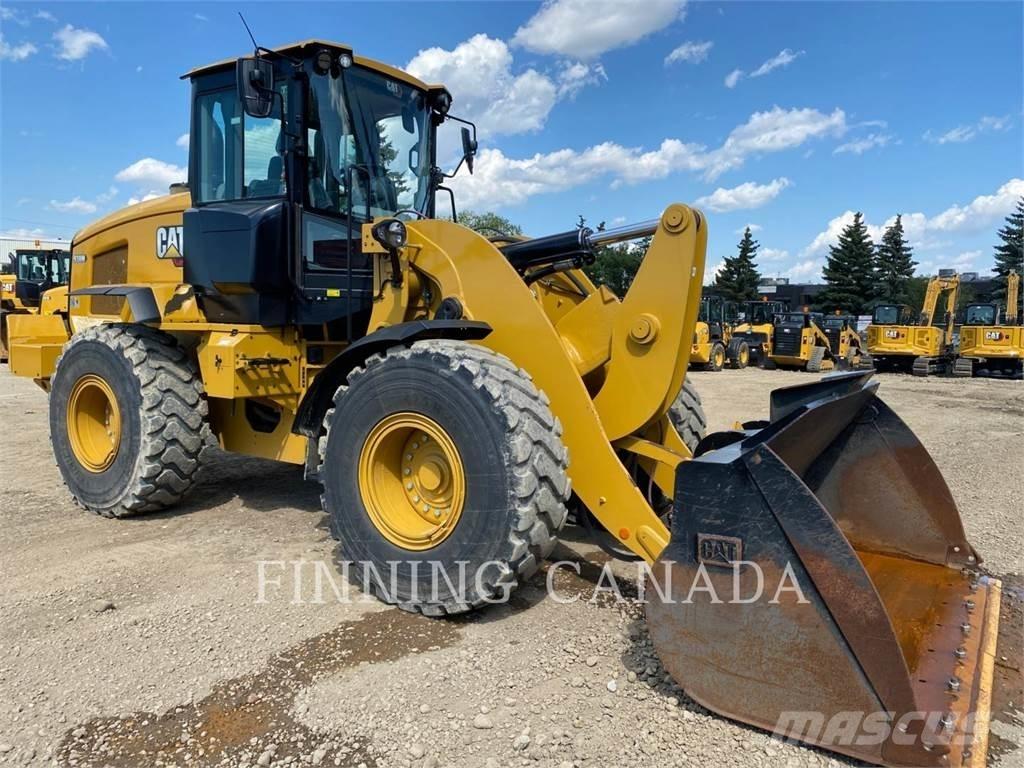 CAT 938M Rataslaadurid