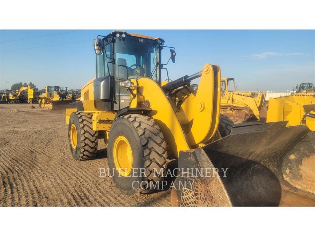 CAT 938M Rataslaadurid