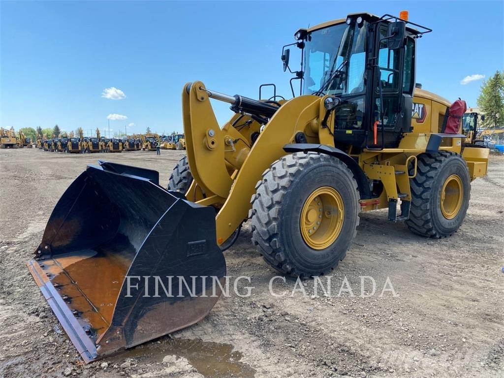 CAT 938M Rataslaadurid
