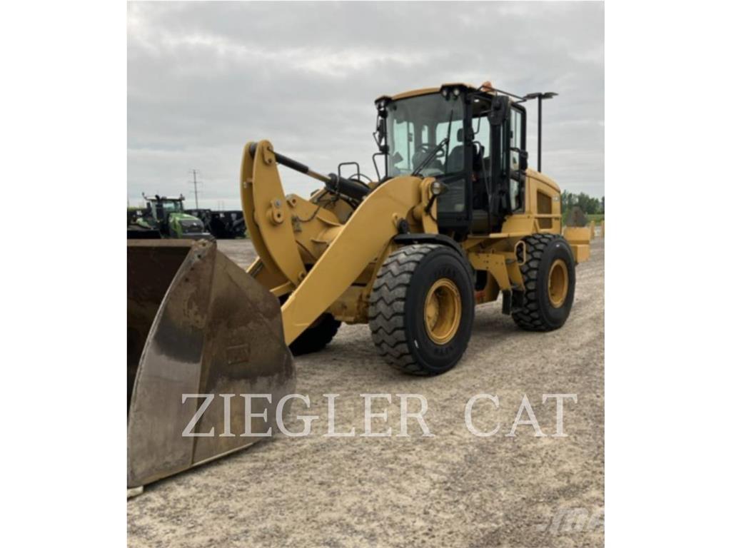 CAT 938M Rataslaadurid