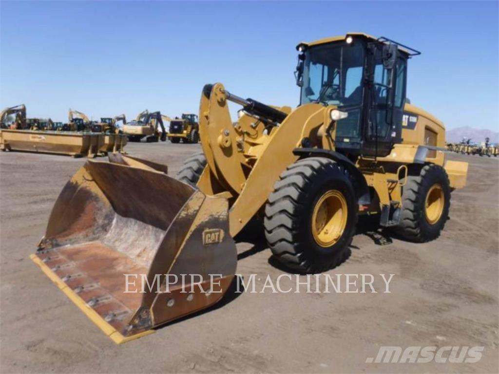 CAT 938M Rataslaadurid