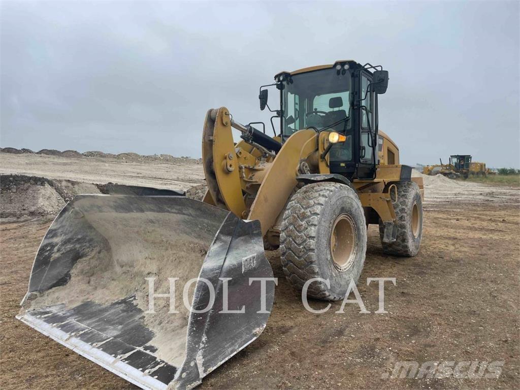CAT 938M Rataslaadurid