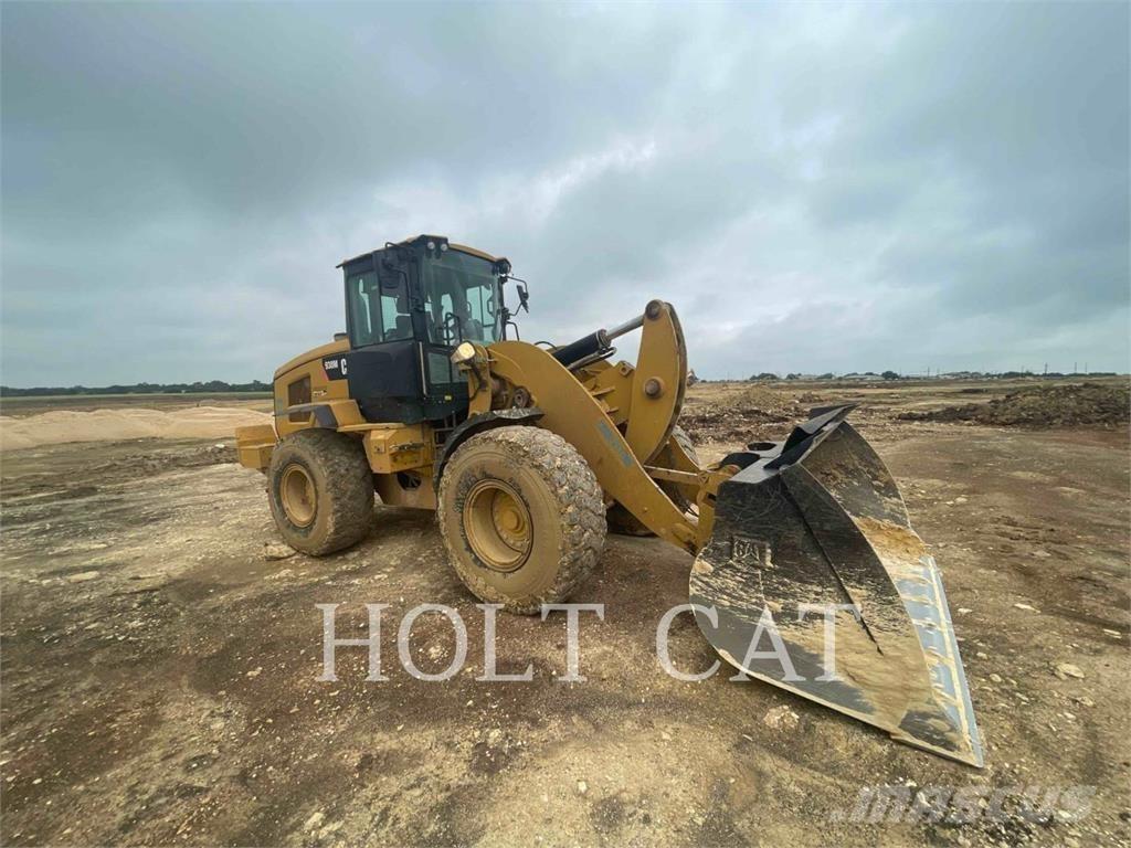 CAT 938M Rataslaadurid