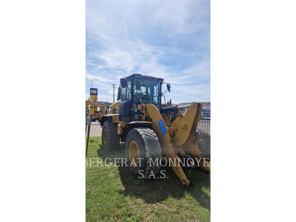 CAT 938M Rataslaadurid