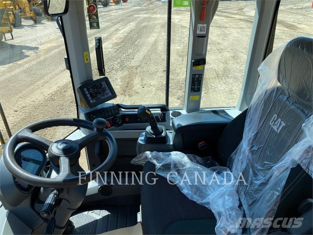 CAT 938M Rataslaadurid