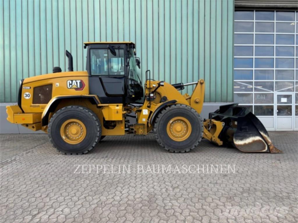 CAT 938M Rataslaadurid