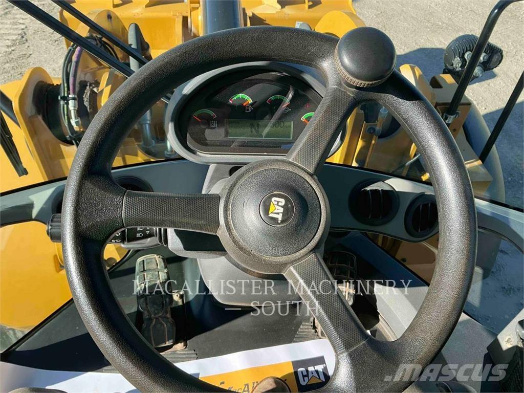 CAT 938M Rataslaadurid